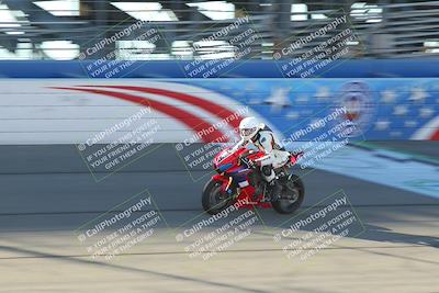 media/Nov-26-2022-Fastrack Riders (Sat) [[b001e85eef]]/Level 1/Session 1 Front Straight/